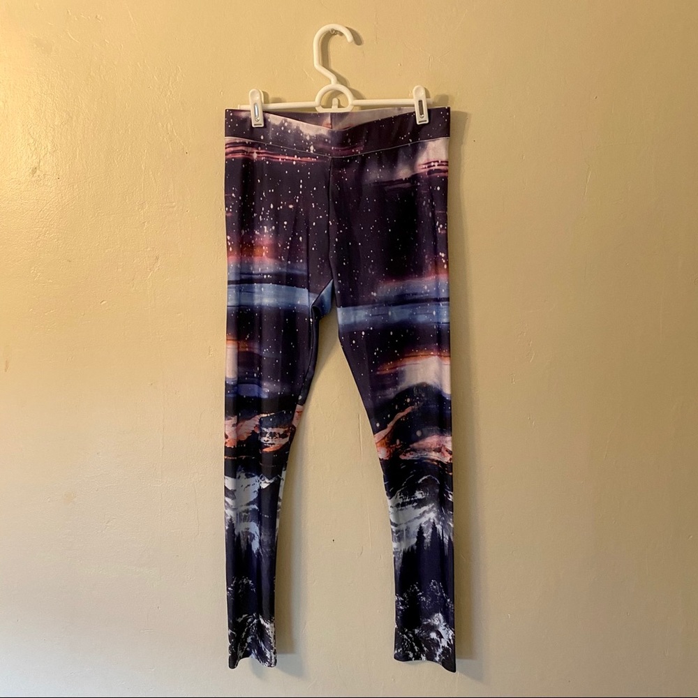 Winter scene leggings